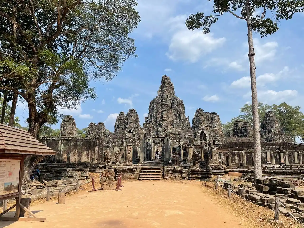 Angkor Wat Bayon and Ta Prohm Jungle Temple Highlights Tour